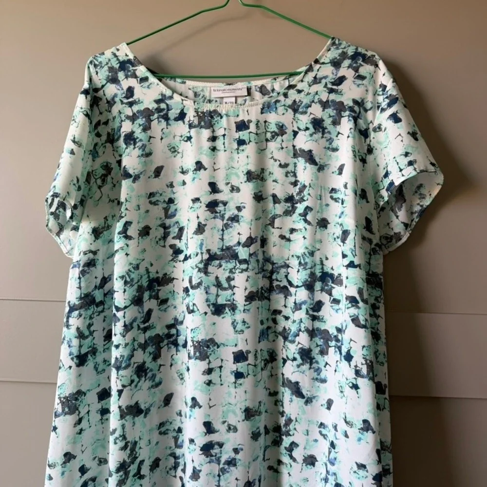 Liz Lange Maternity Blouse Women XL White Teal Abstract High Low Short Sleeve